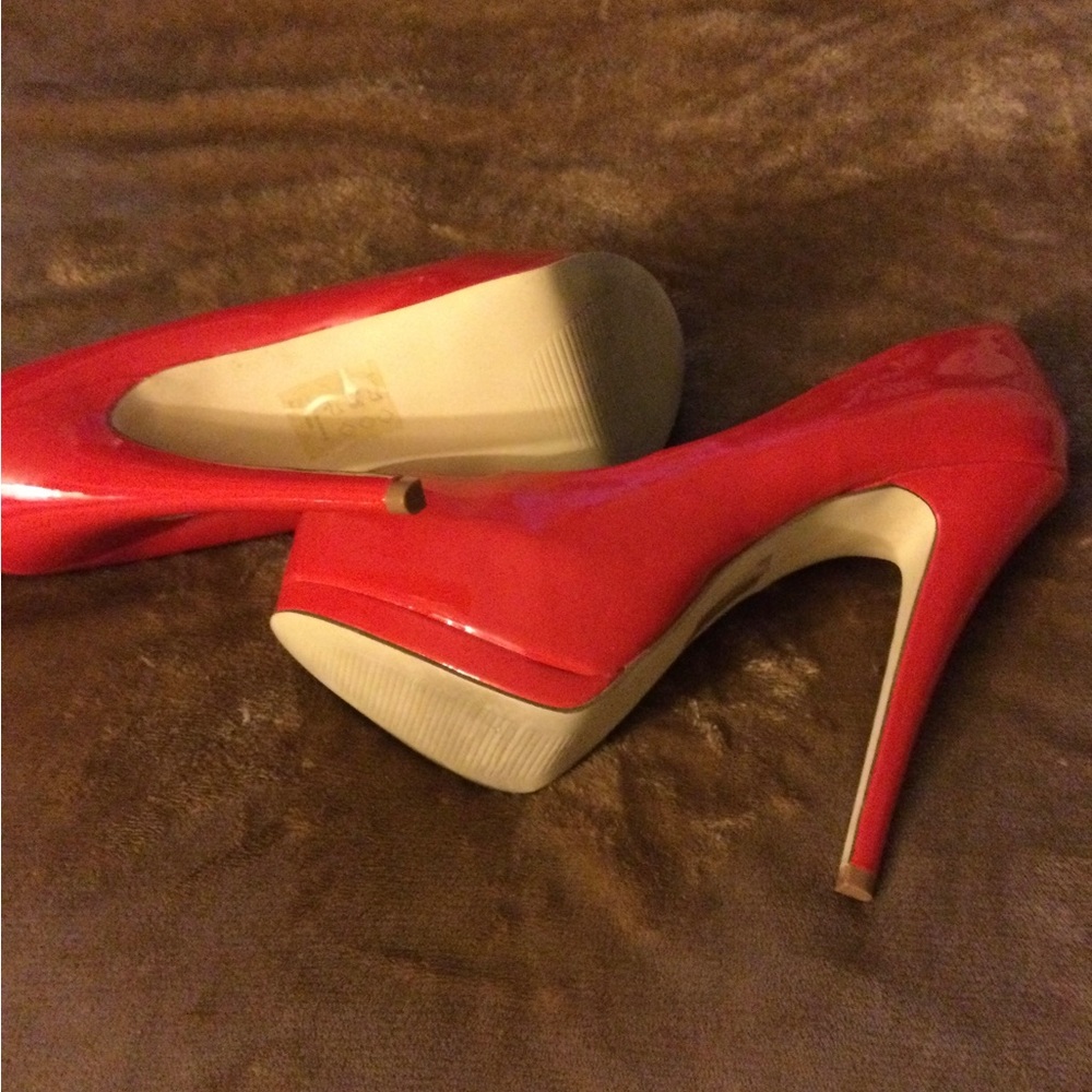 Woman, Red, Size 10, Stilettos